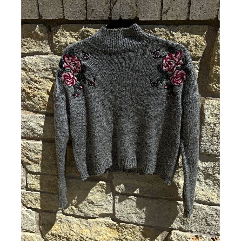 ClaudChaser Women's Gray Knit Mock Neck Floral Embroidered Pullover Sweater S